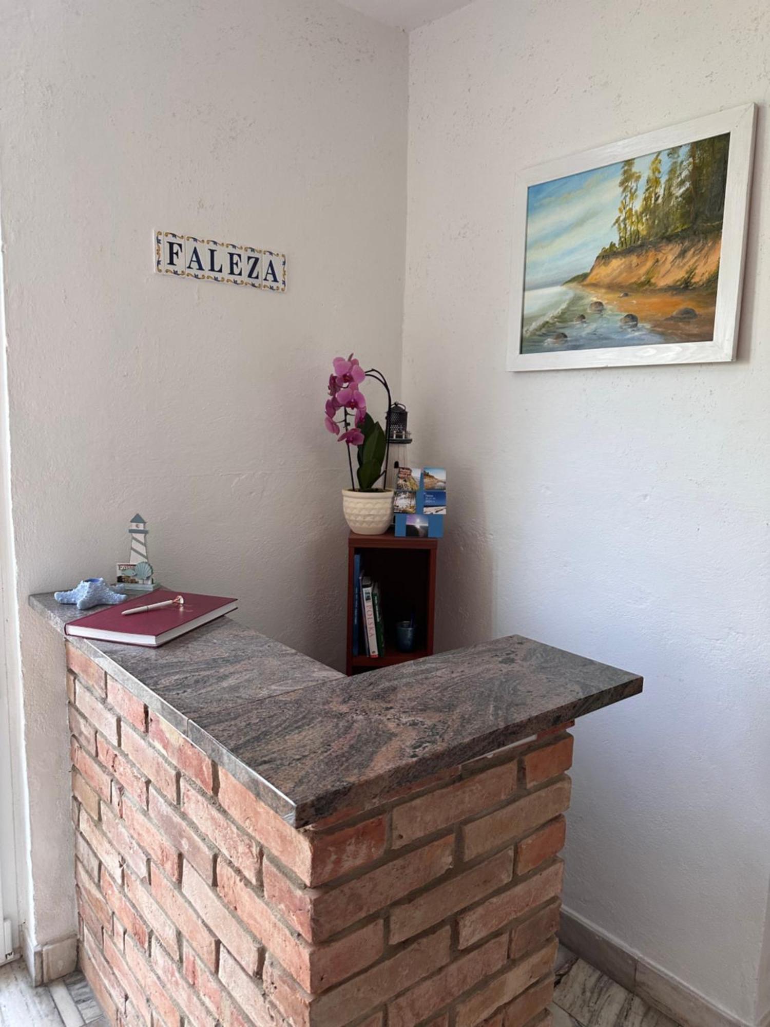 Faleza Debina Debina  Eksteriør bilde